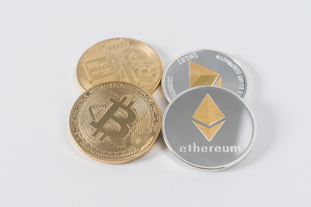Cover image for: ‘Sell in May’ Warning Flags Three Cryptocurrencies to Exit Early