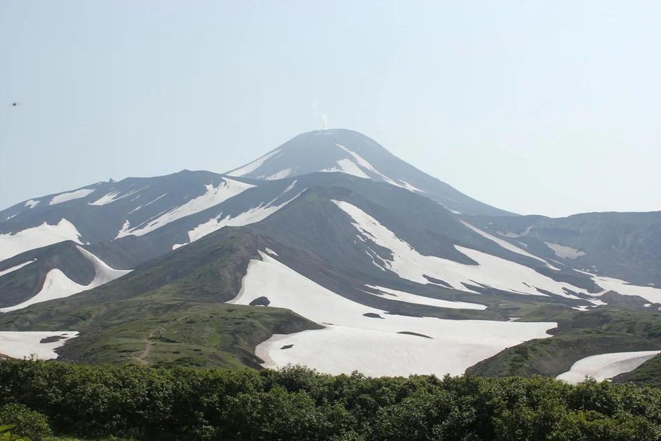 Cover image for: Near-Constant Unrest Melts Snow on Russia’s Shiveluch Volcano