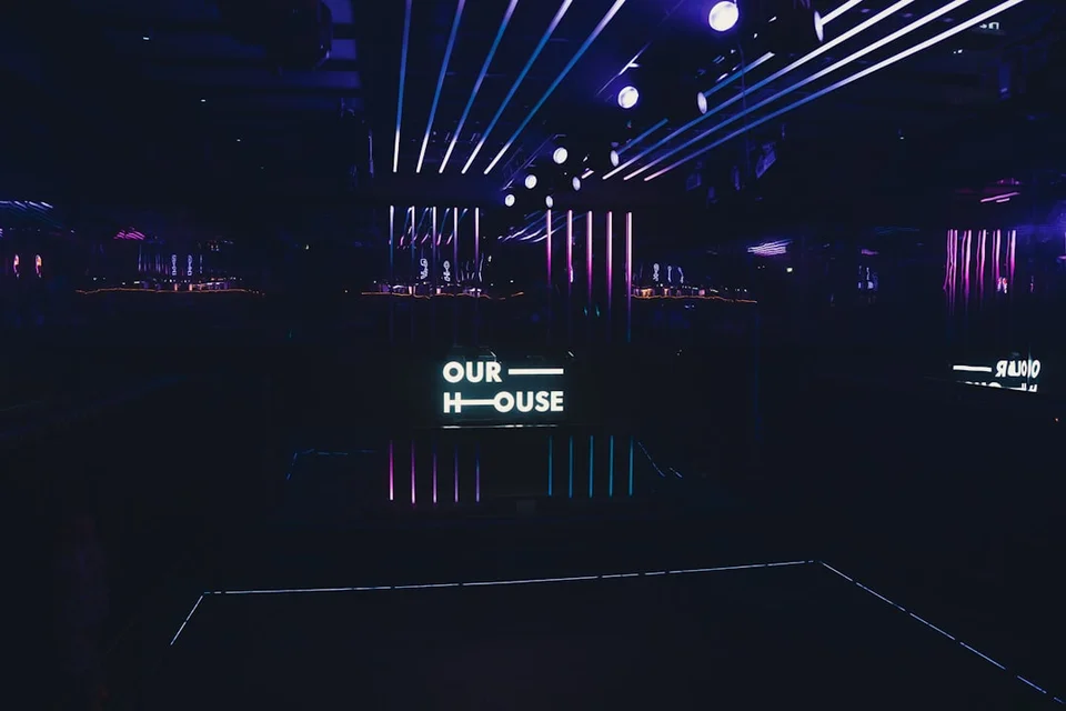 Cover image for: Bernardo Silva Nears Man City Exit as Club Signals Storys End