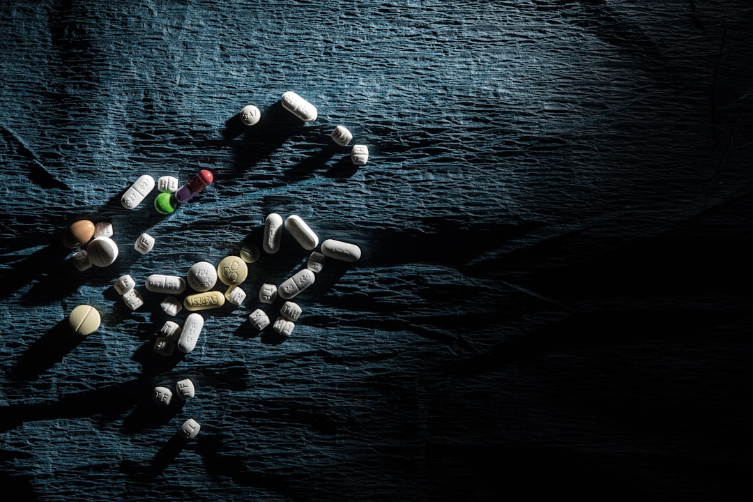 Cover image for: How FDA Drug Alerts and Statements Reach the Public