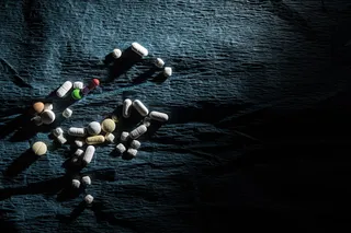 Cover image for: How FDA Drug Alerts and Statements Reach the Public