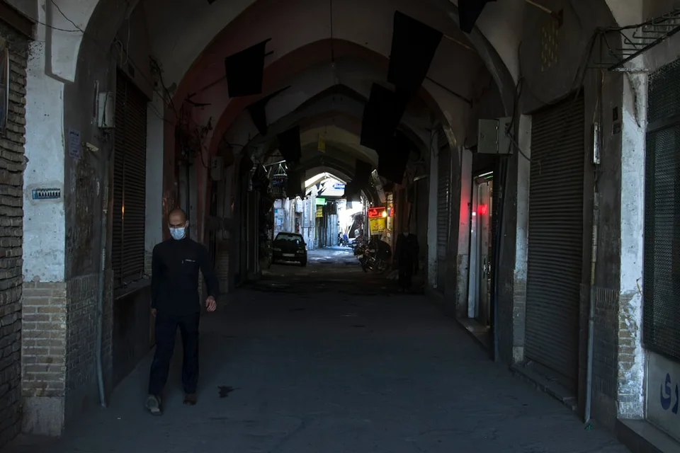 Cover image for: Trump warns Iran to reopen Strait of Hormuz by Tuesday or face hell